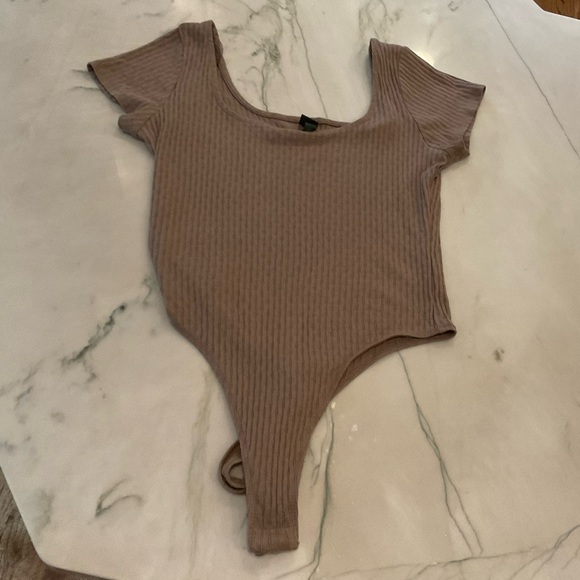 Wild Fable bodysuit Sz L - Picture 1 of 4